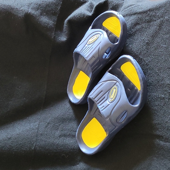 3 for$30  Comfy navy blue/yellow accents unisex sandals - Picture 1 of 4